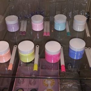 Meet your Posher, Toshia